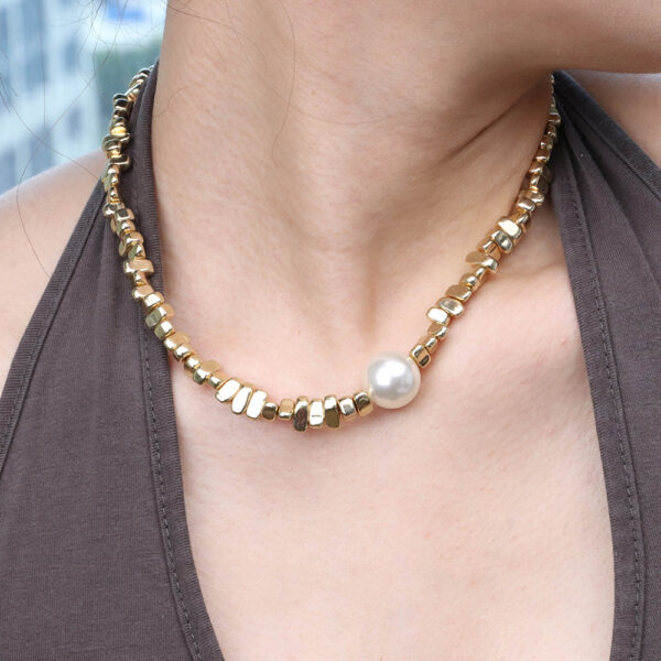 Chris April chunky jewelry 316L stainless steel PVD gold plated ore crushed stone shell pearl chain necklace - Image 3