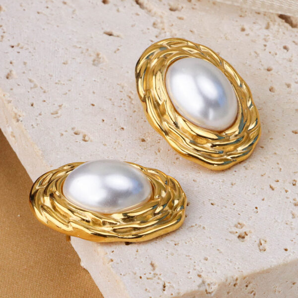 Chris April 316L stainless steel imitation pearl minimalistic lady fashion statement earrings 2023 - Image 6