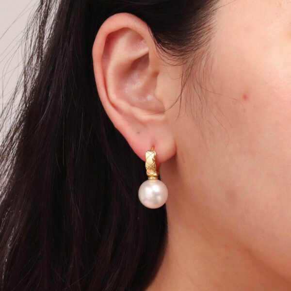 Chris April fine jewelry 18k gold plated 925 sterling silver minimalist huggies drop 12mm shell pearl earrings - Image 3